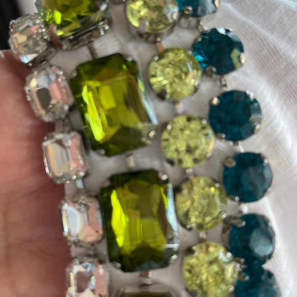 Cinq a sept embellished White Sleeveless Top. - Picture 8 of 11